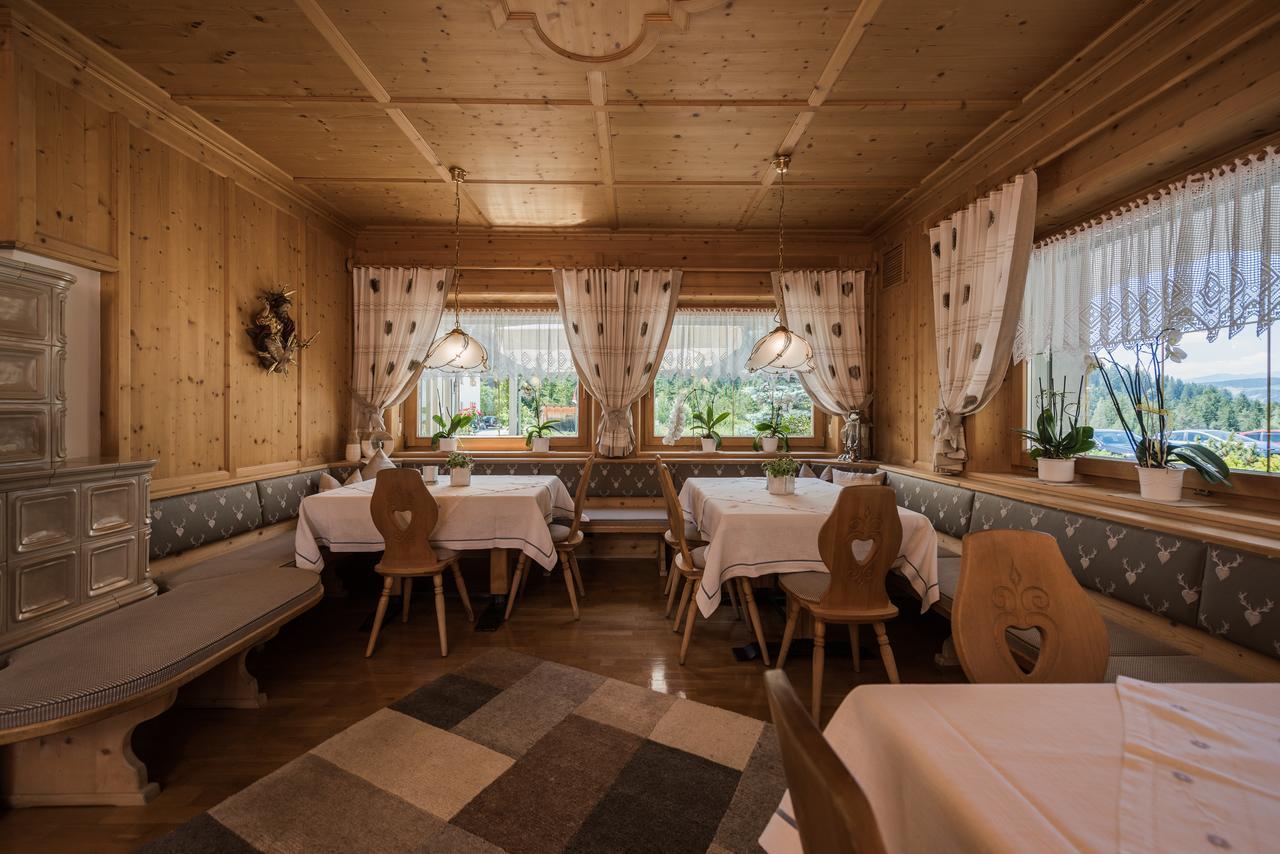 בראייס Hotel Erika מראה חיצוני תמונה